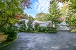 VERY PRIVATE CONTEMPORARY IN EAST QUOGUE